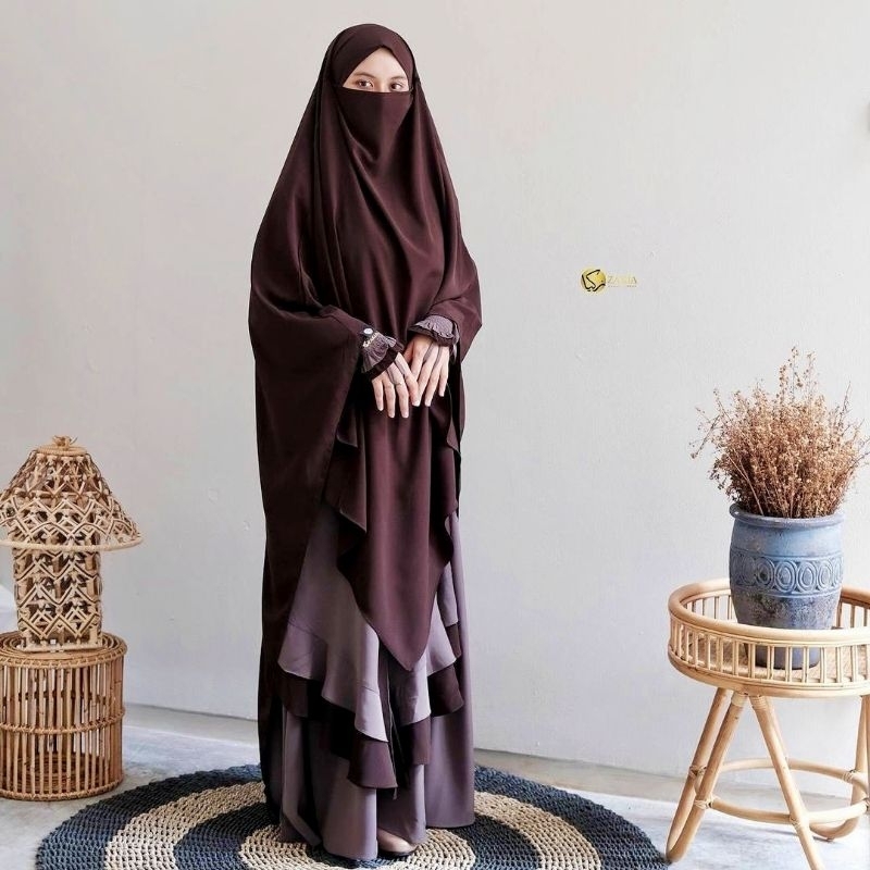 Set Setelan Gamis Amira Baju Muslimah Syari Plus French Khimar V Lancip Cadar Instan Wanita ORI Zakia byummah
