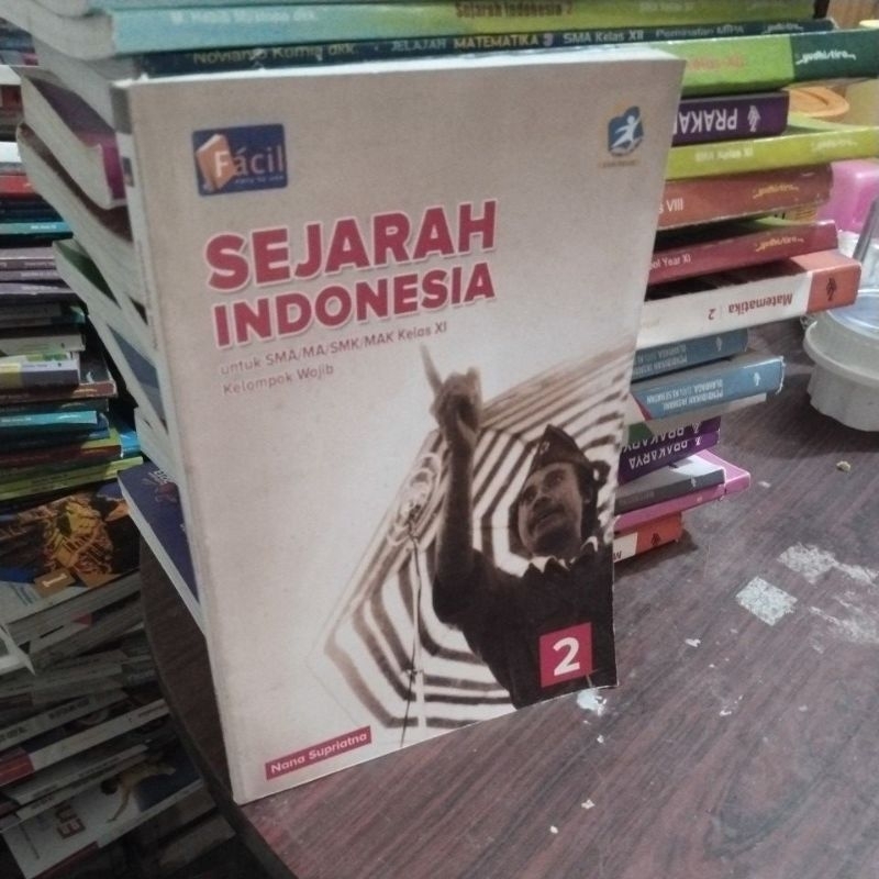 buku sejarah Indonesia SMA kelas 2-11 penerbit facil