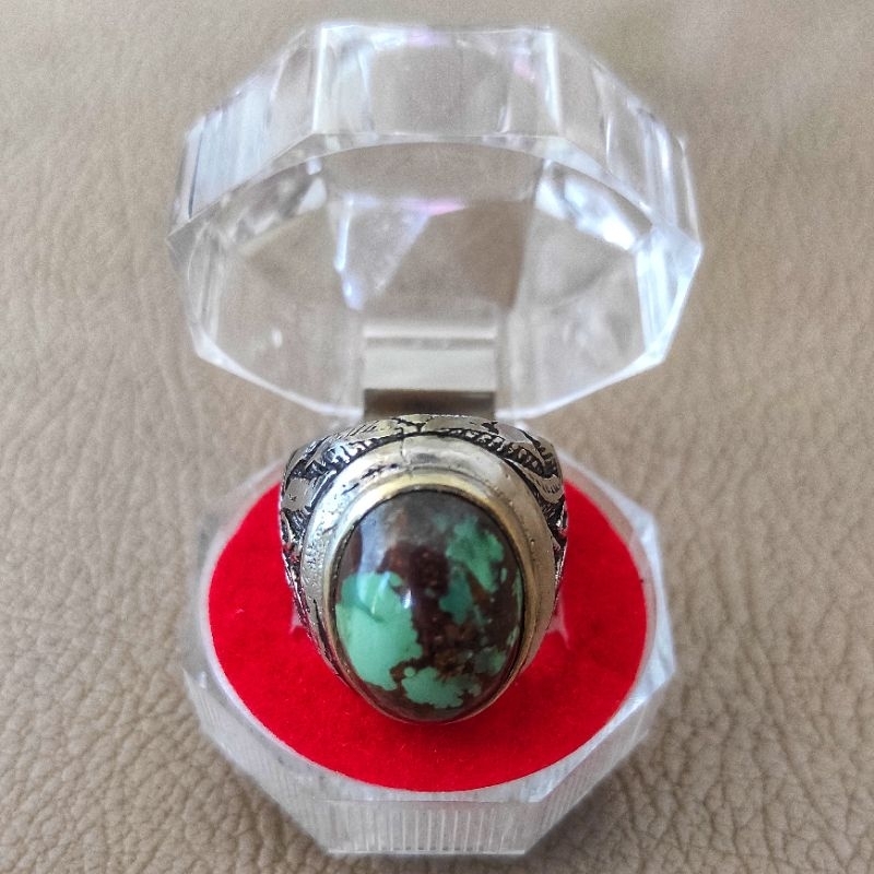 NATURAL PIRUS PERSIA LAWASAN