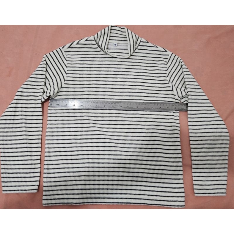 sweatshirt uniqlo