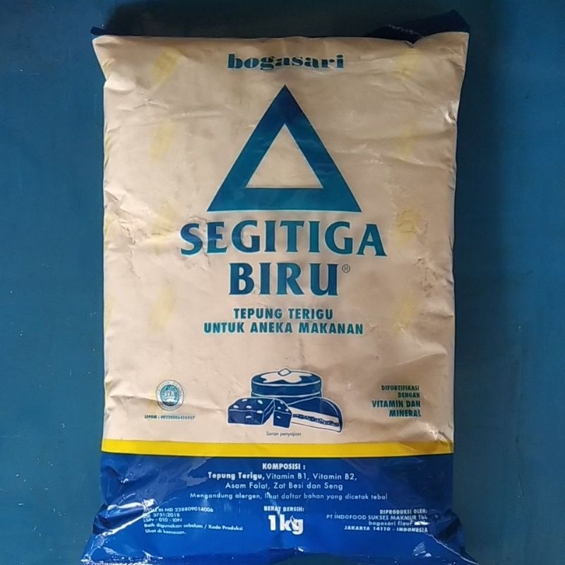 

TEPUNG SEGITIGA BIRU 1 KG