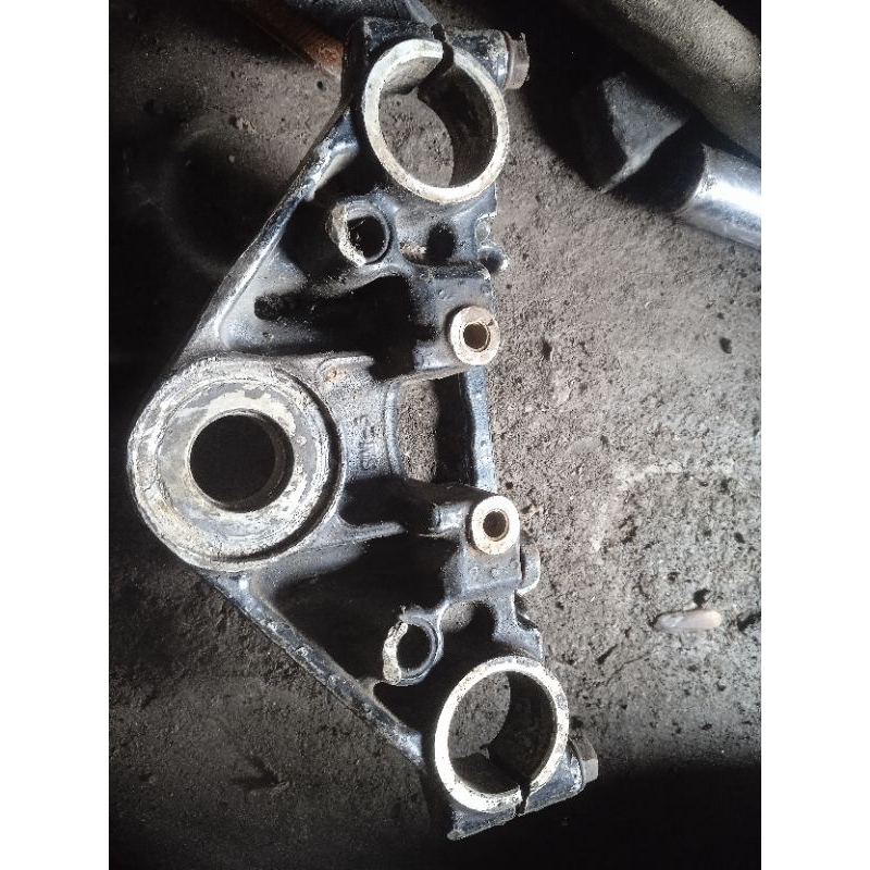 segitiga atas Megapro original