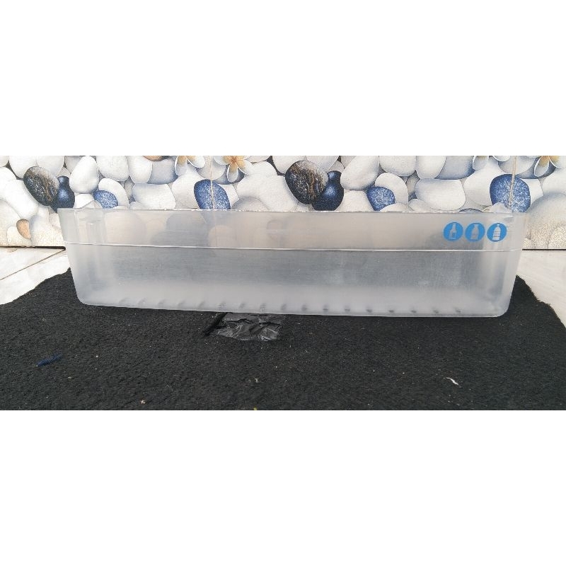 Rak kulkas LG 2 pintu Rak botol bagian bawah Kulkas LG 2 pintu