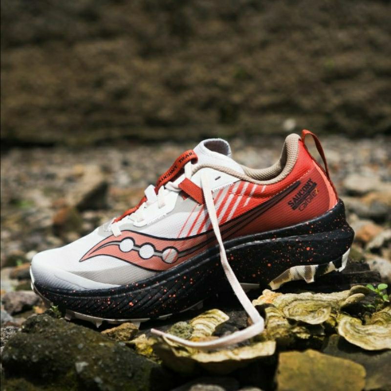 Saucony Endorphin Edge Womens Trail Running Shoes - Fog / Zenith - US 7.5