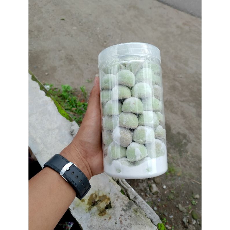 

Putri Salju pandan keju kemasan toples 600 gr premium