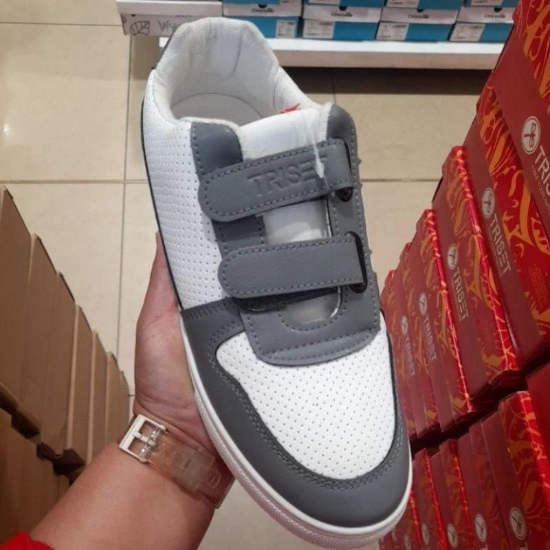 TRISET SEPATU SNEAKERS ORIGINAL