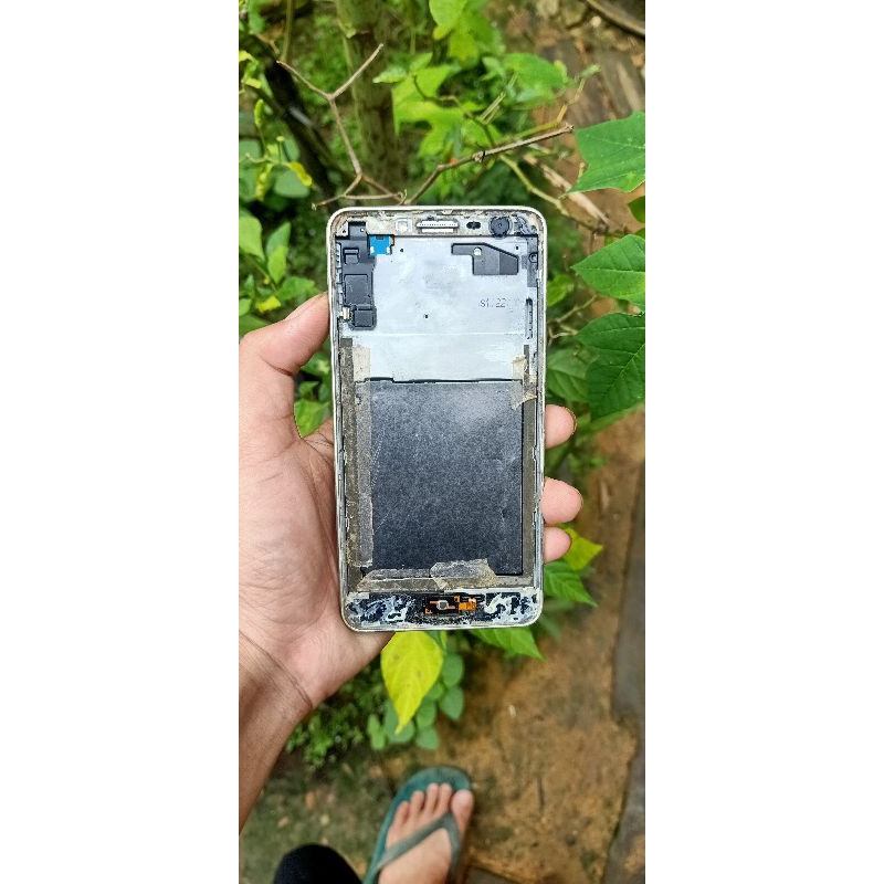 1 set kerangka+ mesin Samsung j2 prime mati total