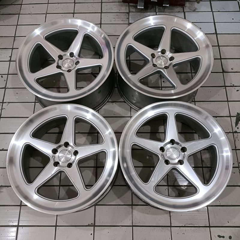 Velg Mobil Second Vossen Ring 20 lebar 8.5/9.5 pcd 5x114.3 Et 40/38