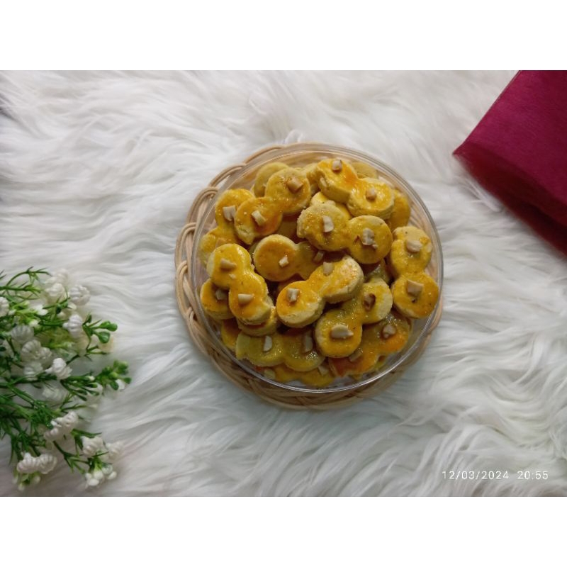 

Kue Kacang toples ,Kue Lebaran Home Made