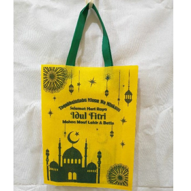 

Goodie Bag Idul Fitri Tas Spunbond Lebaran 30×40 Hampers Sembako Lebaran Idul Fitri
