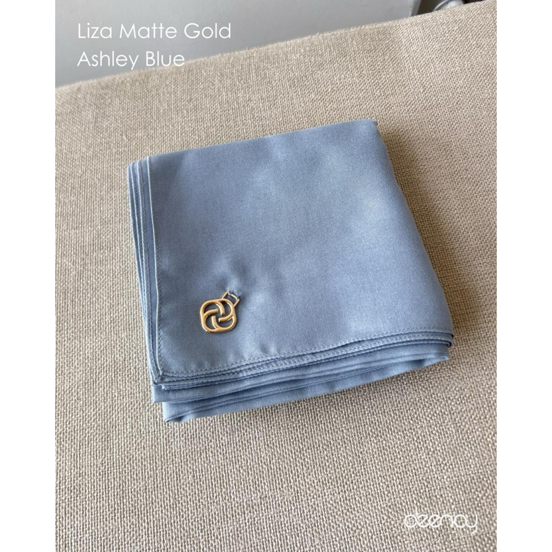 Dewisnara-Liza polos biru ashley blue deenay