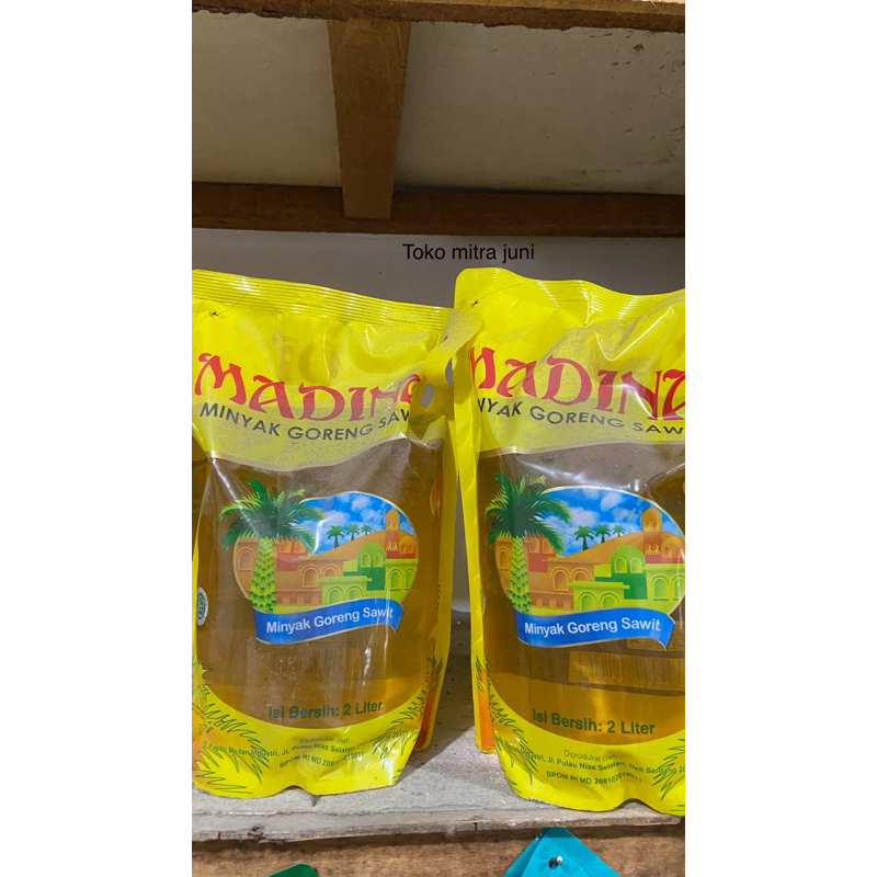 

Minyak goreng MADINA 2Liter