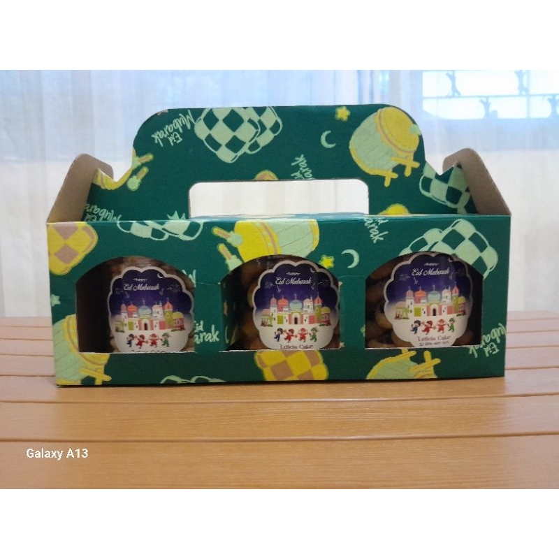 

HampersLebaran/Kuekering/Sagukeju/Nastar/Cheesychoco/Kuepremium