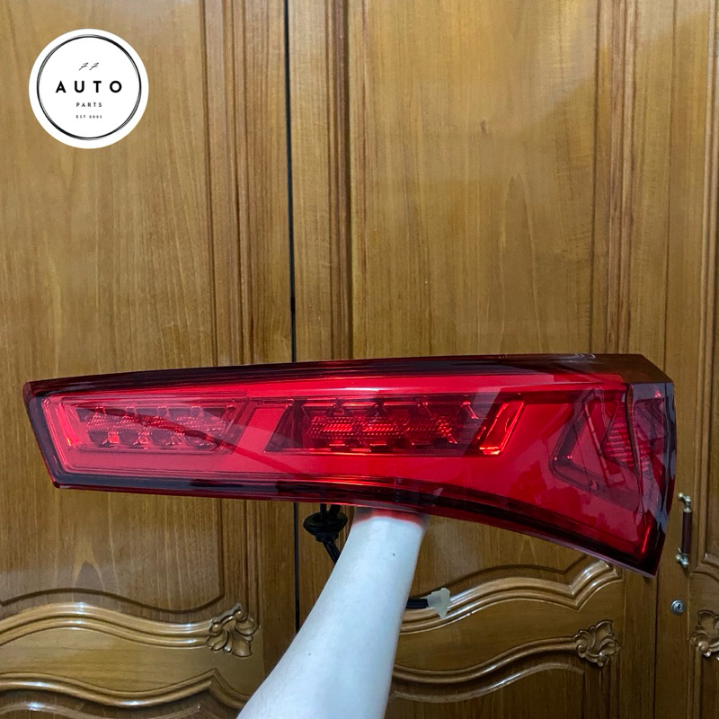 Stoplamp Wuling Almaz