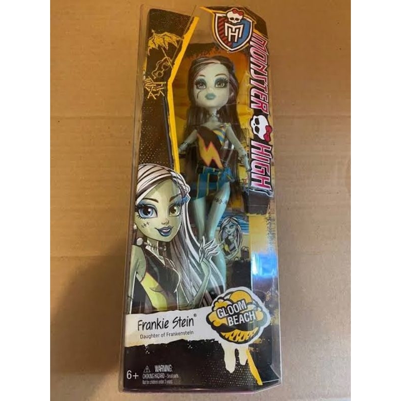 Boneka monsterhigh frankie stein gloom beach