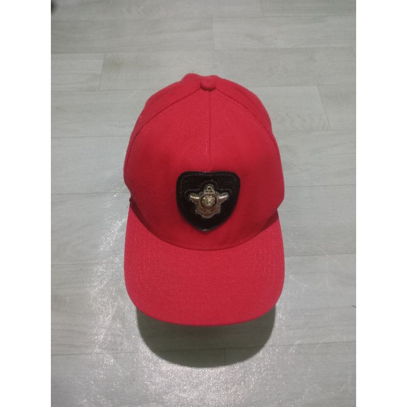 topi branded