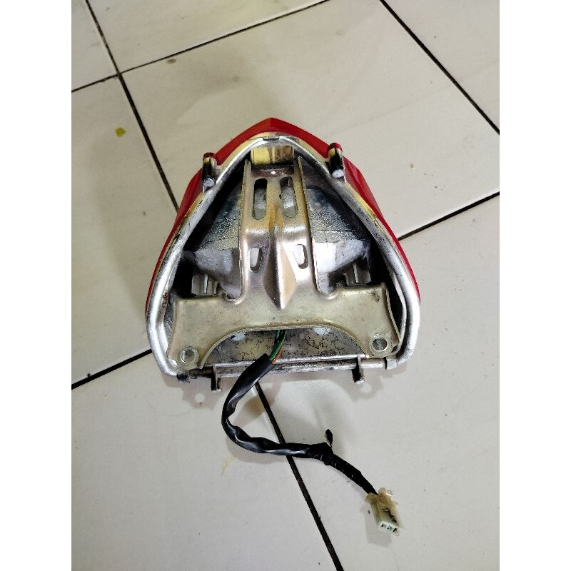 lampu belakang CB150R old