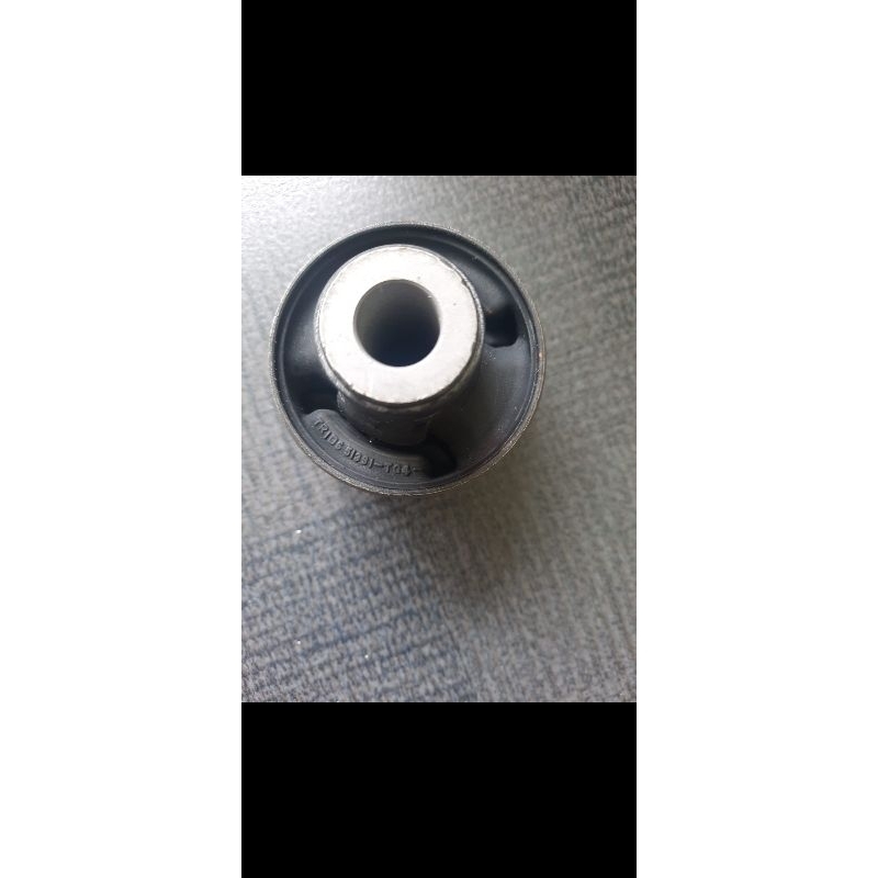 bushing arm brio,mobilio,brv