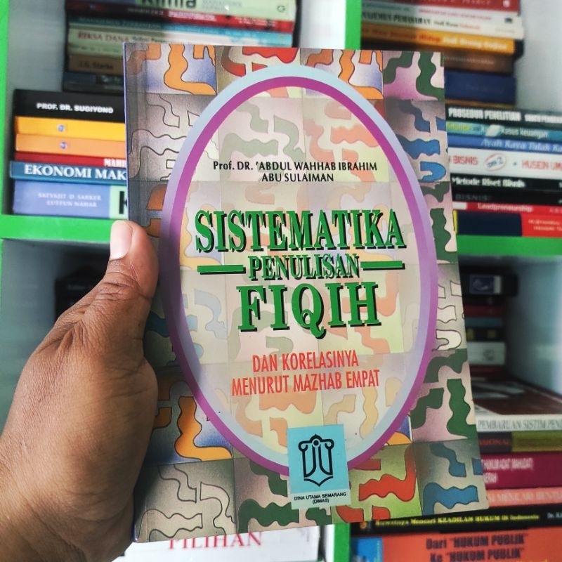 (ori) buku sistematika  penulisan fiqih dan korelasinya menurut mazhab empat