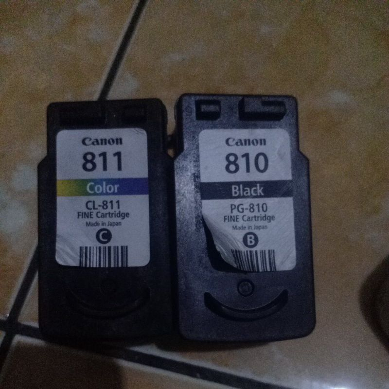 Canon 810 black + 811color satu paket ,bekas refill bor