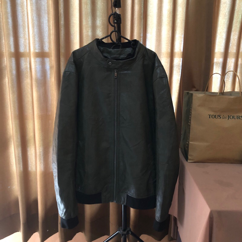 ZARA Leather Jacket Jaket Kulit Zara With Hoodie Second Original  Size XL (67x60) Hoodie bisa dilepa