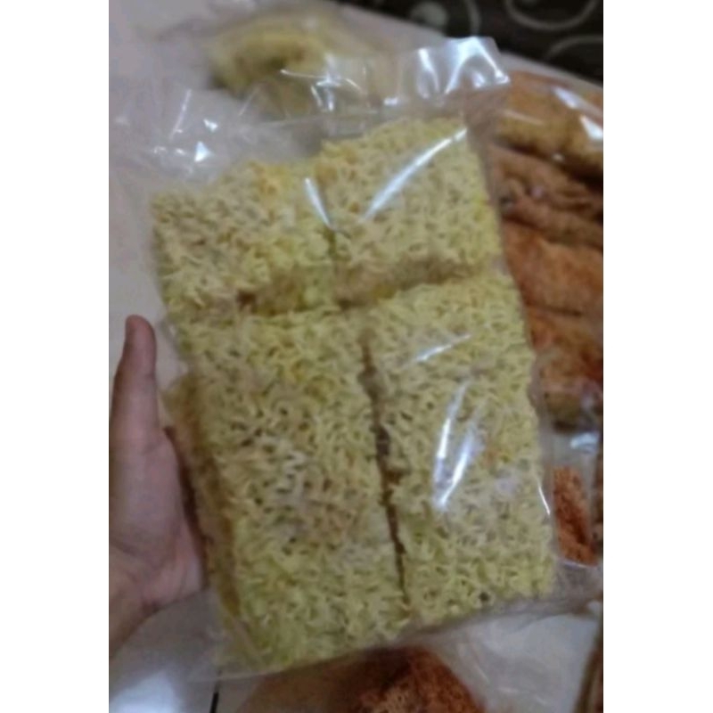 

Mie Kriuk Kiloan