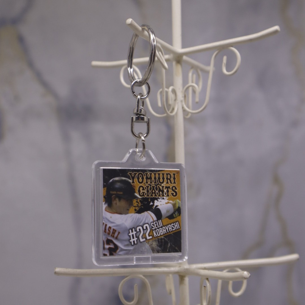 gantungan kunci Yomiuri Giants Sheiji Kobayashi square acrylic key chain