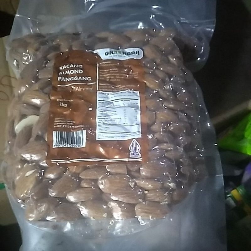 

Kacang Almond panggang 1 kg.exp 04/11/24
