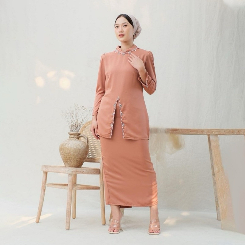 ELIZA KURUNG MALAYSIA ONE SET JUMBO