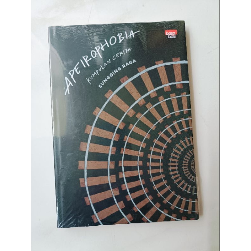 Buku original kumpulan cerita Sungging raga Apeirophobia