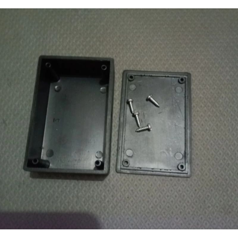 

box x1 polos hitam ukuran 5x2,5x7,5