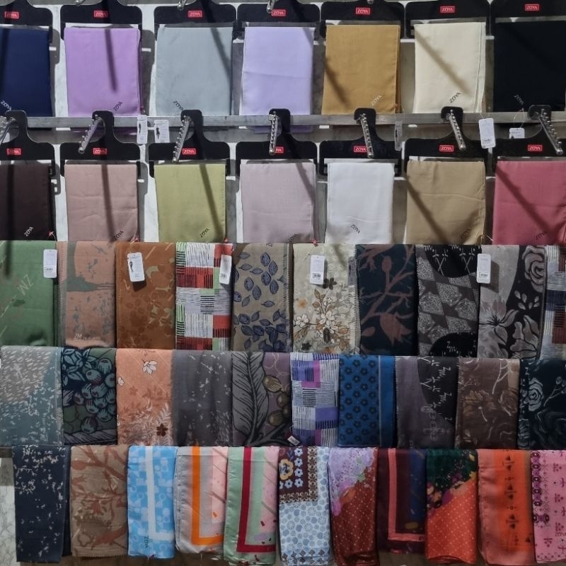 PAKET USAHA 50PCS + GRATIS 2 PCS HIJAB BRAND MOTIF ( ZOYA, ZASKIA MECCA SYAR'I, DAUKY, RABBANI, ELZA