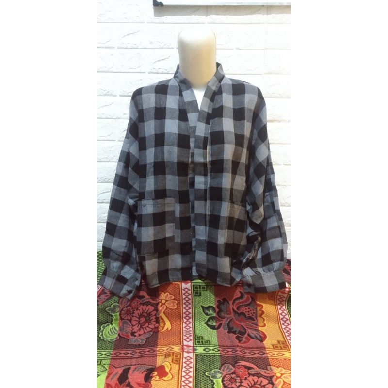 Kemeja Hitam Manis Bang