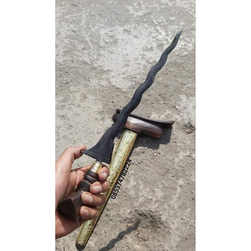 keris kaligrafi datuak