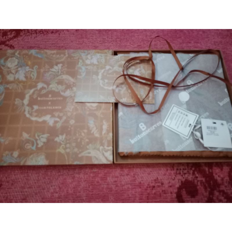 The Autograph Voile Square XL