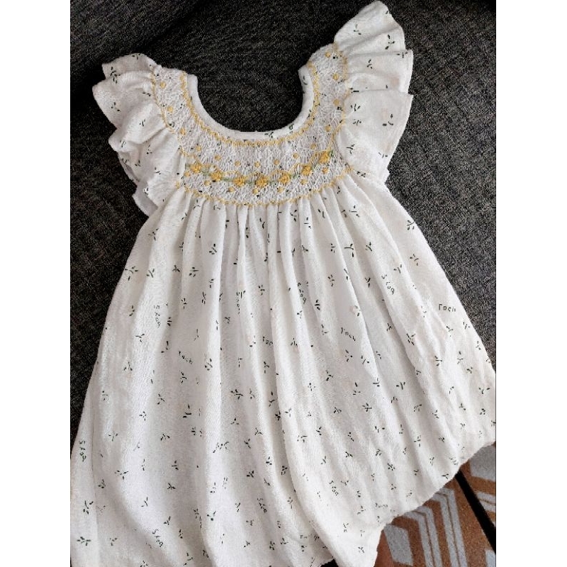 preloved smocked bishop smocked leher handsmocked smocked dress size 90 1 2 th like a new not hnm