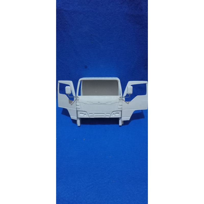 kabin miniatur truk elf macan/nkr71 skla 16