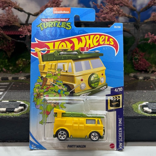 Hot Wheels Teenage Mutant Ninja Turtle Party Wagon