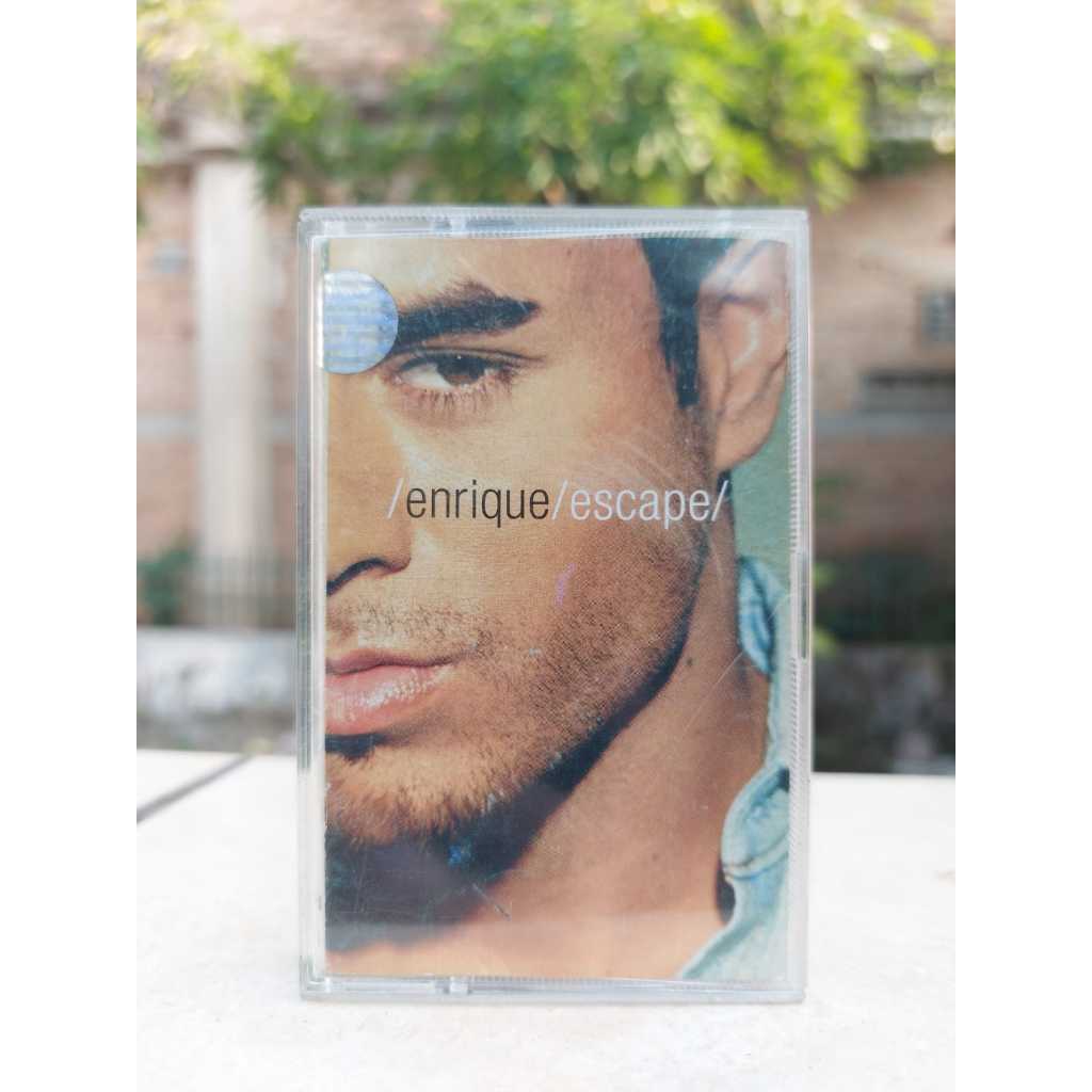 Kaset Pita ENRIQUE IGLESIAS ESCAPE (Original) - Pop Latin Internasional 2001 Hits Hero Escape