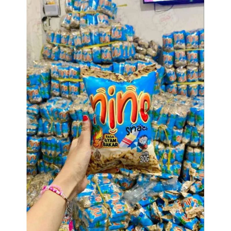 SNACK NINO 1 KARTON|| 1 KARTON 4 PACK ( 1PACK ISI 10PCSX4)CIKI BERHADIAH  Nino snack Original Berhad