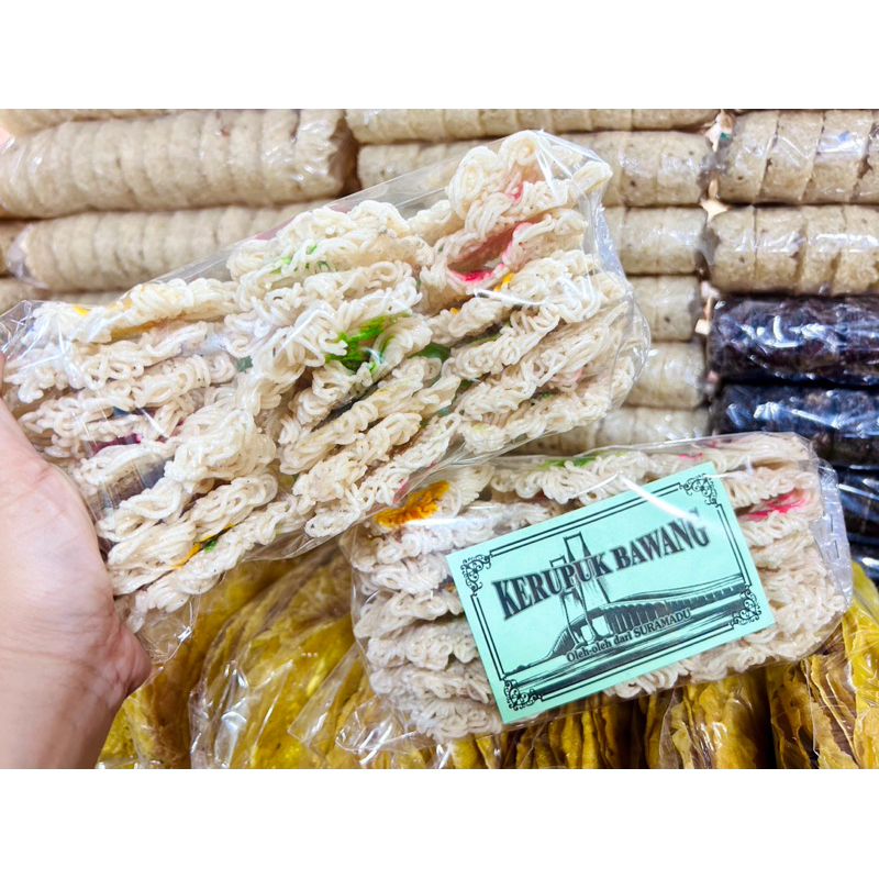 

KRUPUK BAWANG MADURA / KRUPUK MAWAR KHAS MADURA (mentah)
