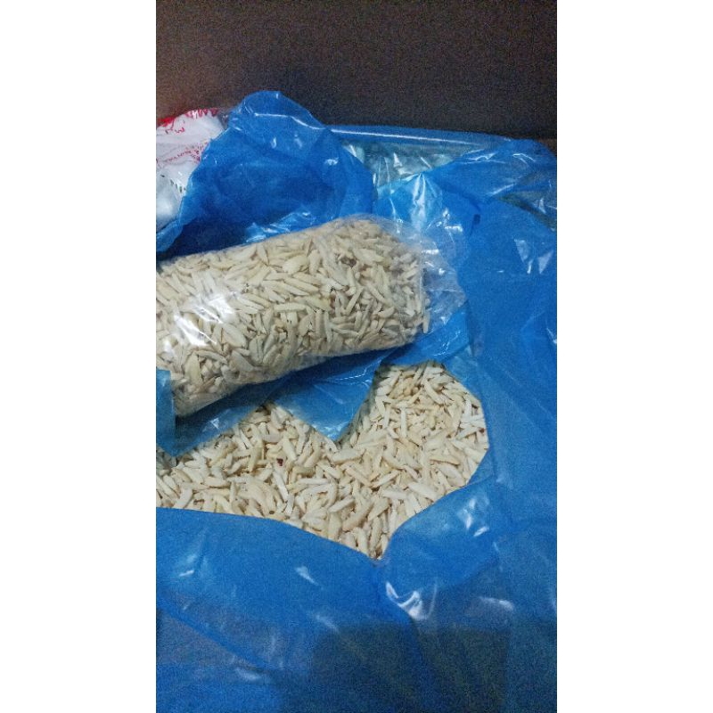 

almond slivered/stick