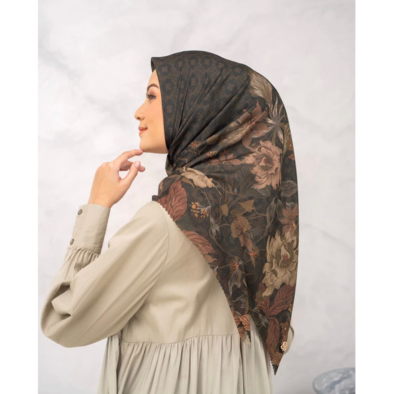 Preloved Asila Scarf HL heaven lights