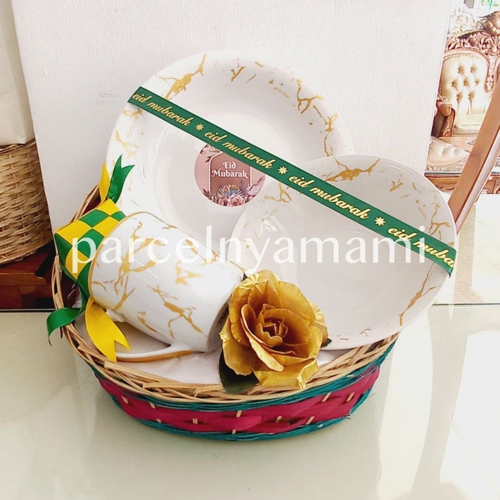 

KADO NIKAHAN / PARSEL NIKAHAN / HANTARAN NIKAHAN / PARSEL LEBARAN / PARSEL IDUL FITRI / HAMPERS LEBARAN / HAMPERS IDUL ADHA / HADIAH IDUL FITRI / EID MUBARAK