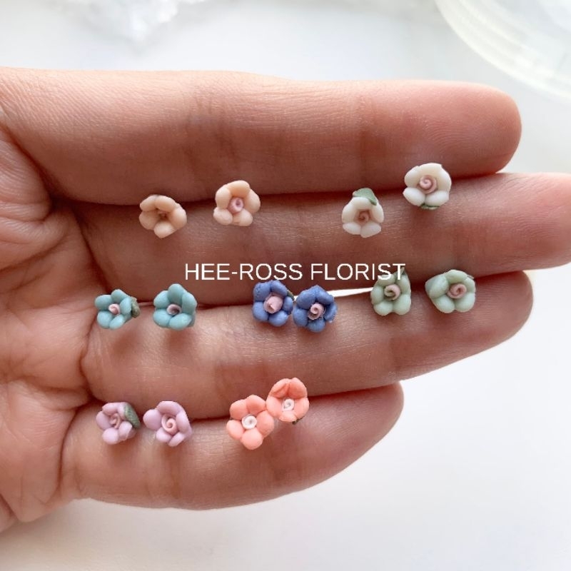 Anting tusuk plastik bunga (mini) / anting bunga mawar / anting anti alergi / anting anak / anting w