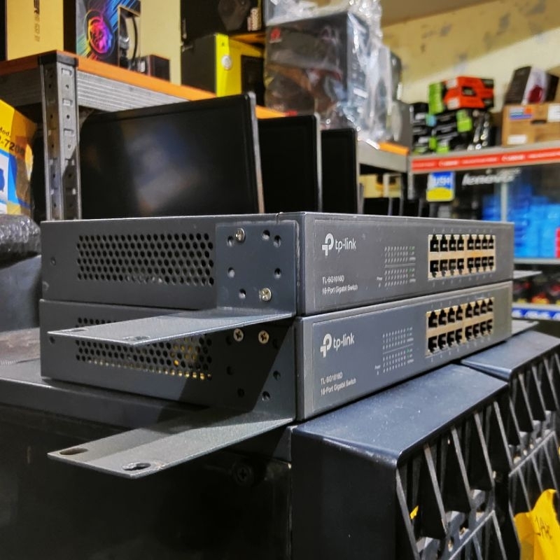 Switch HUB 16 PORT 100/1000 GIGABIT mulus like new