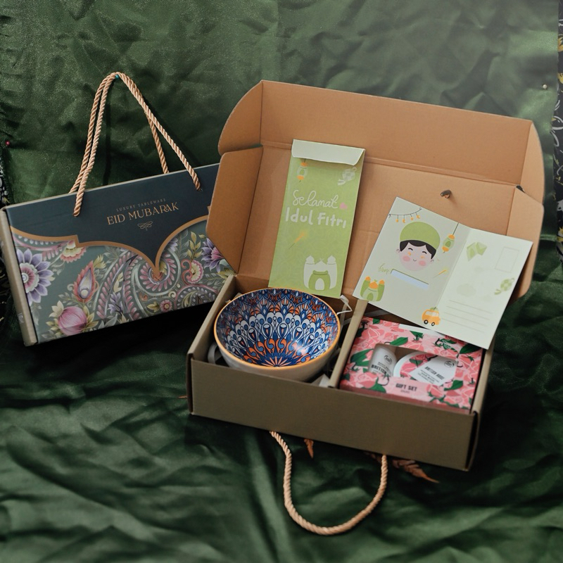 

HAMPERS IDUL FITRI MURAH