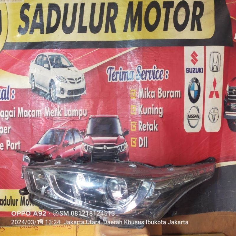 Headlamp Lampu Depan Toyota Yaris Lele 2016
