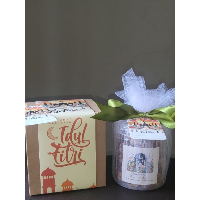 

HAMPERS LEBARAN, HAMPERS IDUL FITRI, HAMPERS SNACK, SOES COKLAT TOPLES 500ML