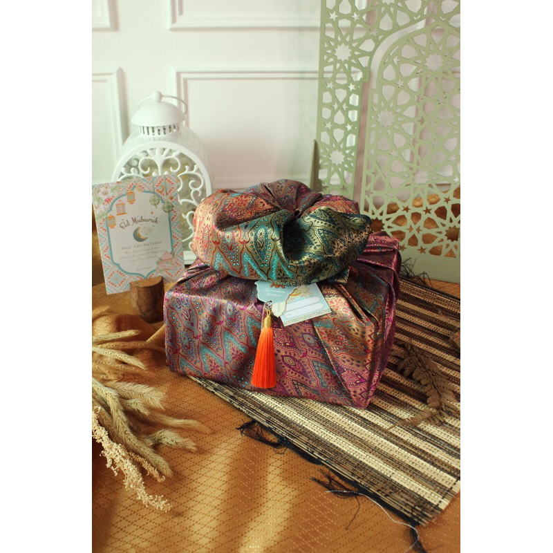 

Hampers Eid Lebaran Idul Fitri Parcel TAKBIR
